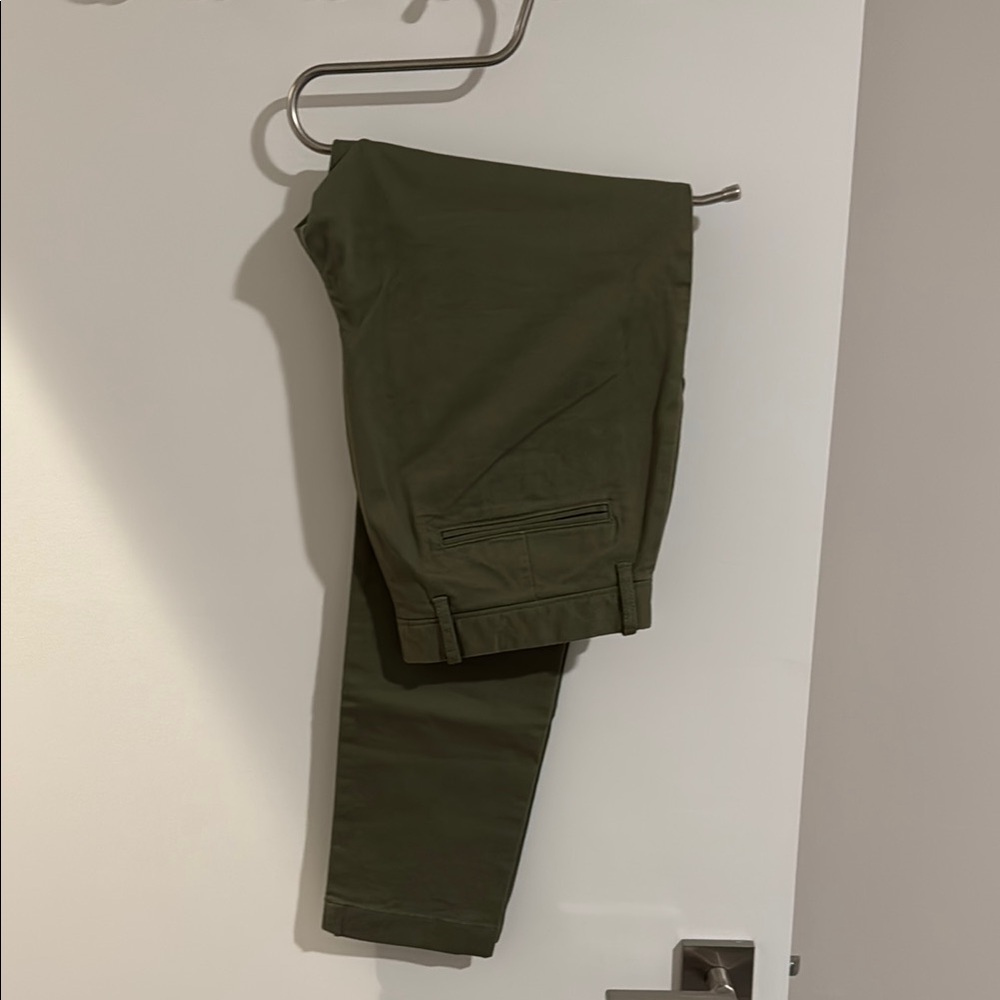 Men's Olive Green Stretch Chino Pants